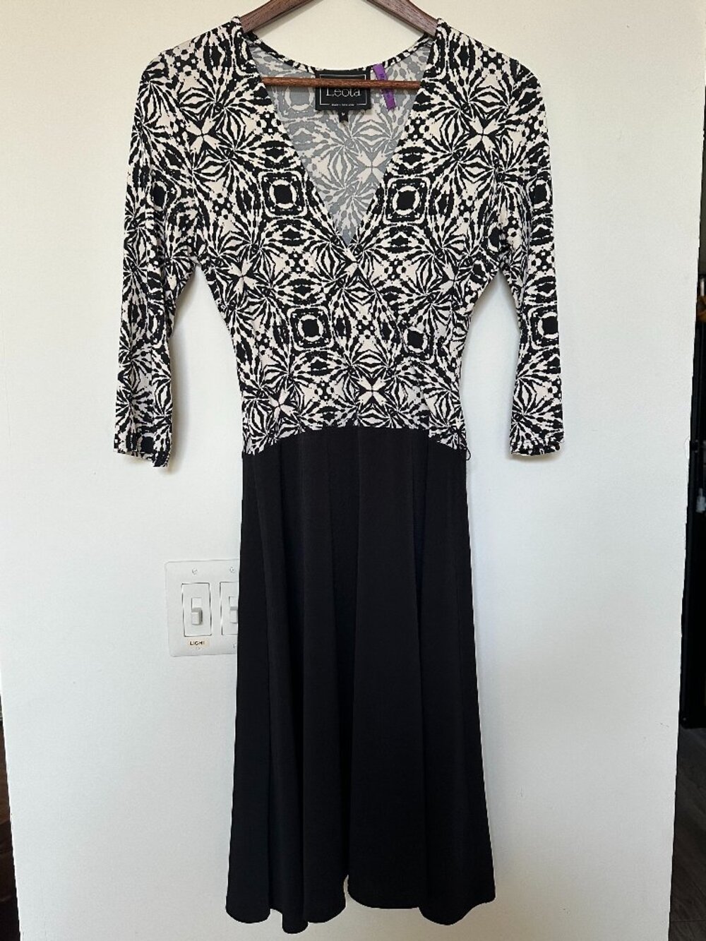 ✨ Leota High Modern Geometric Wrap Dress Medium Black White ✨
